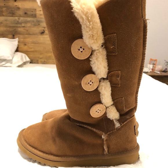UGG Shoes - Uggs Bailey button boots